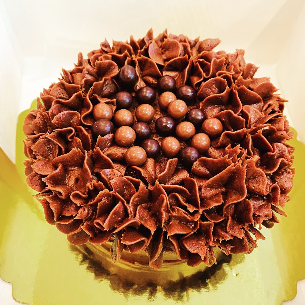 Flour and Iced | 12666 21a Ave, Surrey, BC V4A 7P6, Canada | Phone: (604) 488-4421