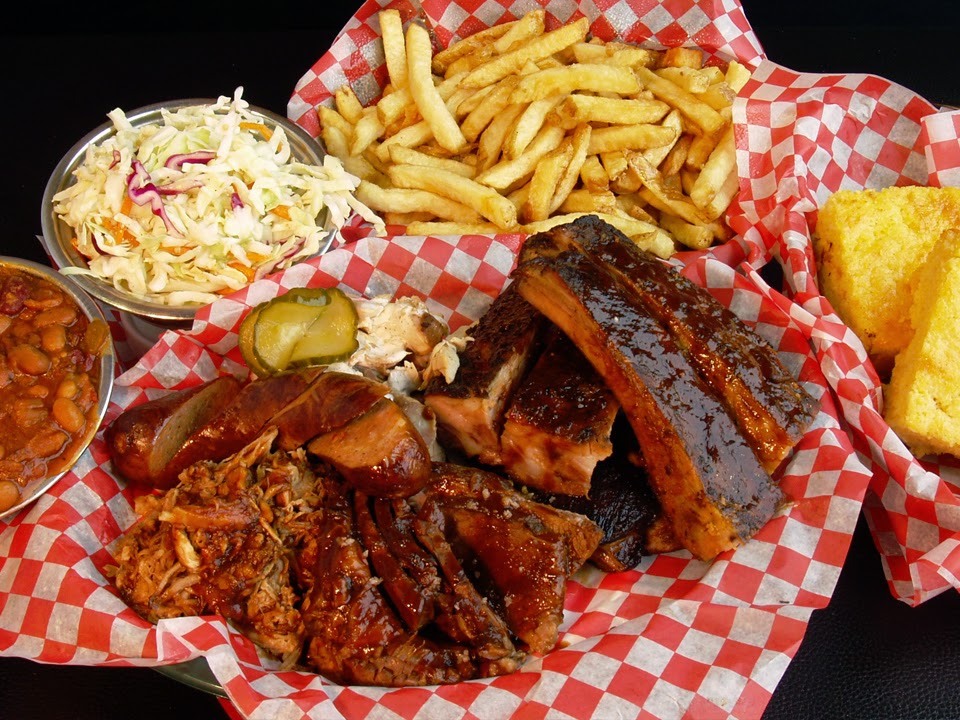 Smokin Georges BBQ Restaurant | 4131 Mostar Rd #5, Nanaimo, BC V9T 6A6, Canada | Phone: (250) 585-2258