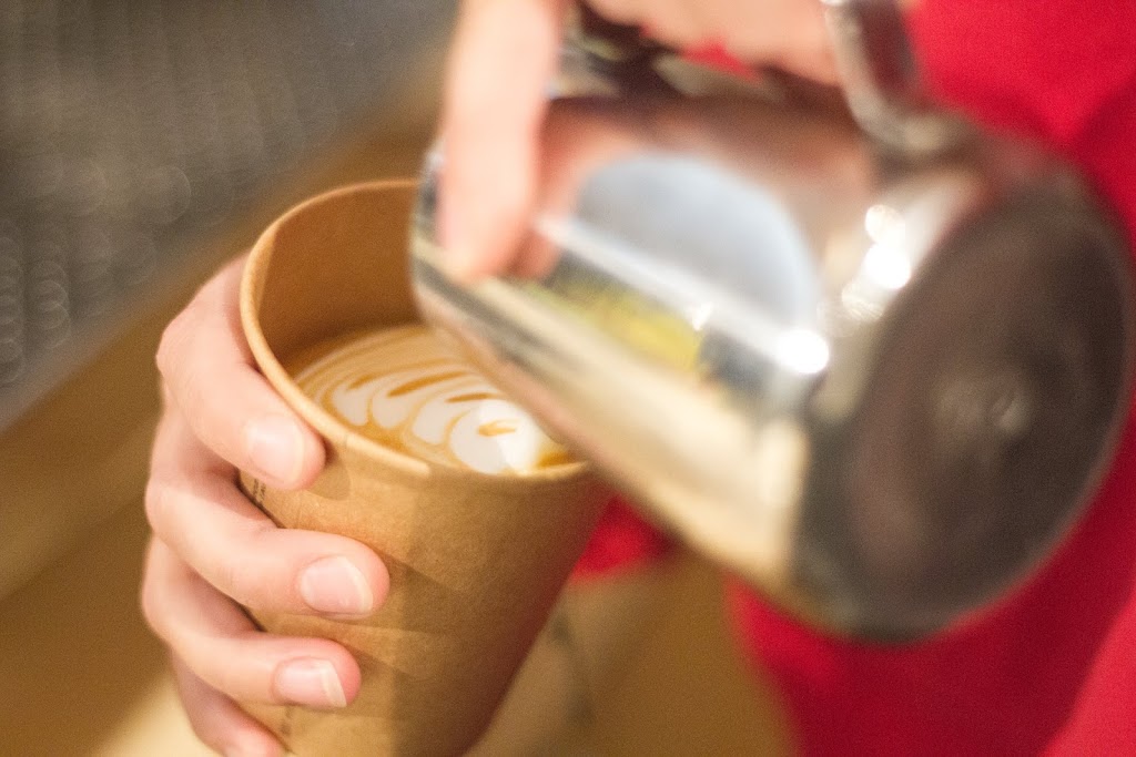 Olodge - Café Plein Air | 291 Rue Principale, Saint-Sauveur, QC J0R 1R0, Canada | Phone: (450) 227-7517