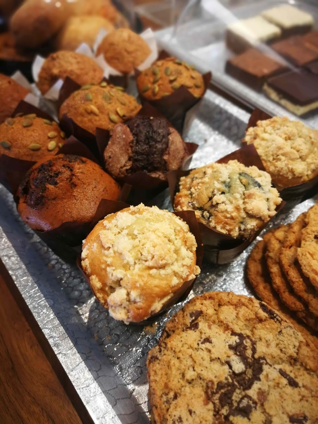 Crosscut Coffee | 1142 Davenport Rd, Toronto, ON M6G 2C6, Canada | Phone: (647) 724-7828