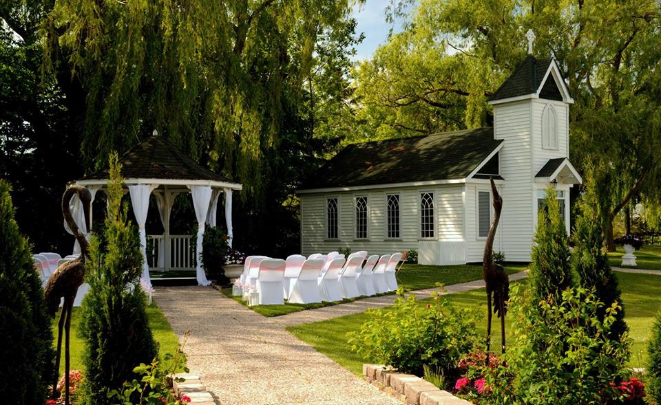 The Peninsula Inn | 7373 Niagara Square Dr, Niagara Falls, ON L2H 1J2, Canada | Phone: (905) 354-8812