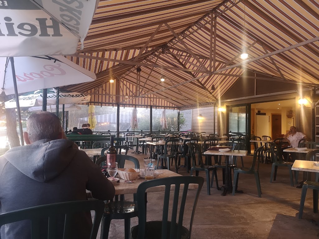 Bellevue Resto-Grill | 102 Rue Ste Anne, Sainte-Anne-de-Bellevue, QC H9X 1L8, Canada | Phone: (514) 457-9175