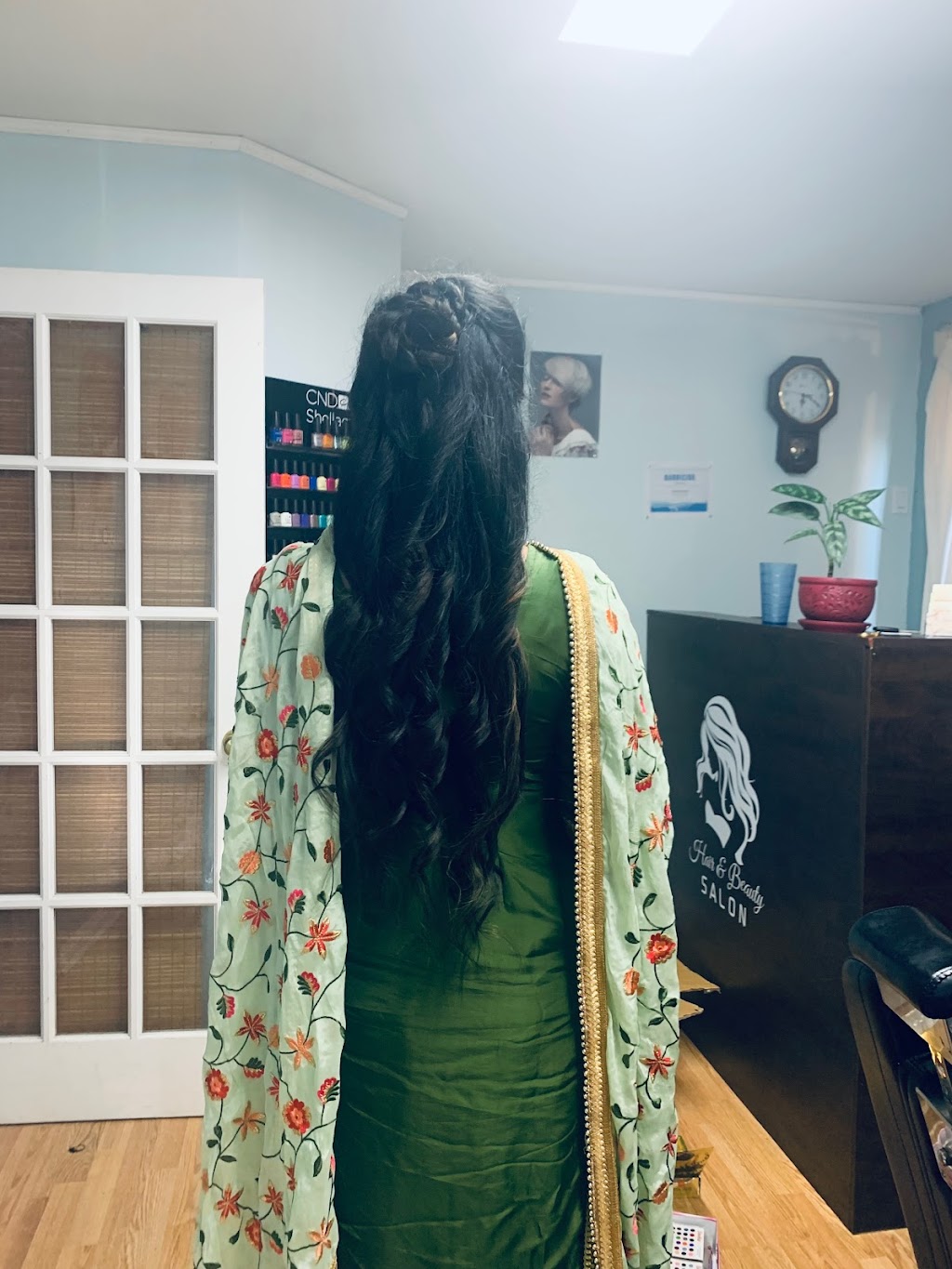Lush Locs Saloon & Spa | 1432 Kipling St, Abbotsford, BC V2S 6J9, Canada | Phone: (778) 878-0851