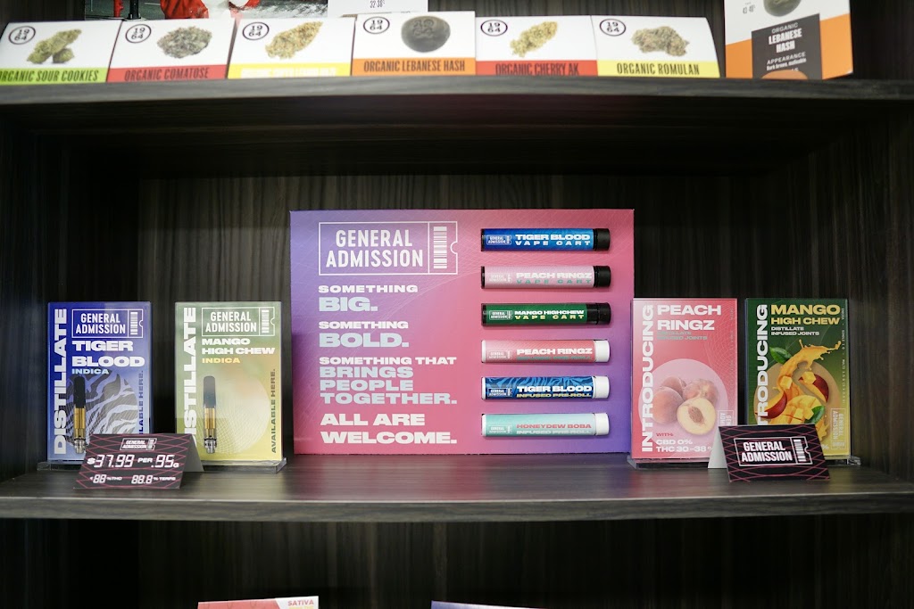 Pakalolo Cannabis Co. - Lancaster Rd. | 2786A Lancaster Rd, Ottawa, ON K1B 4S4, Canada | Phone: (613) 523-5656