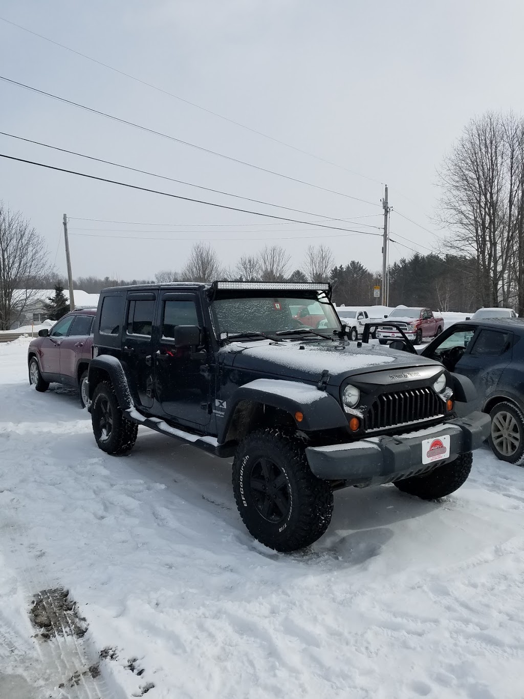 Royers Auto Sales | 99 VT-105, Newport, VT 05855, USA | Phone: (802) 334-3004