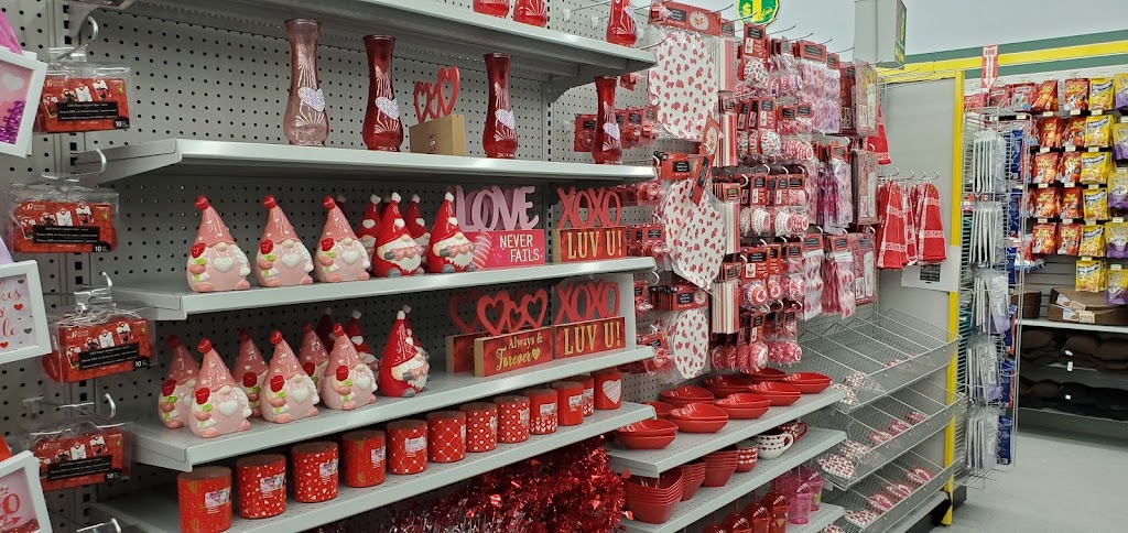 Dollarama | 1966 Weston Rd, York, ON M9N 1W2, Canada | Phone: (416) 242-6763