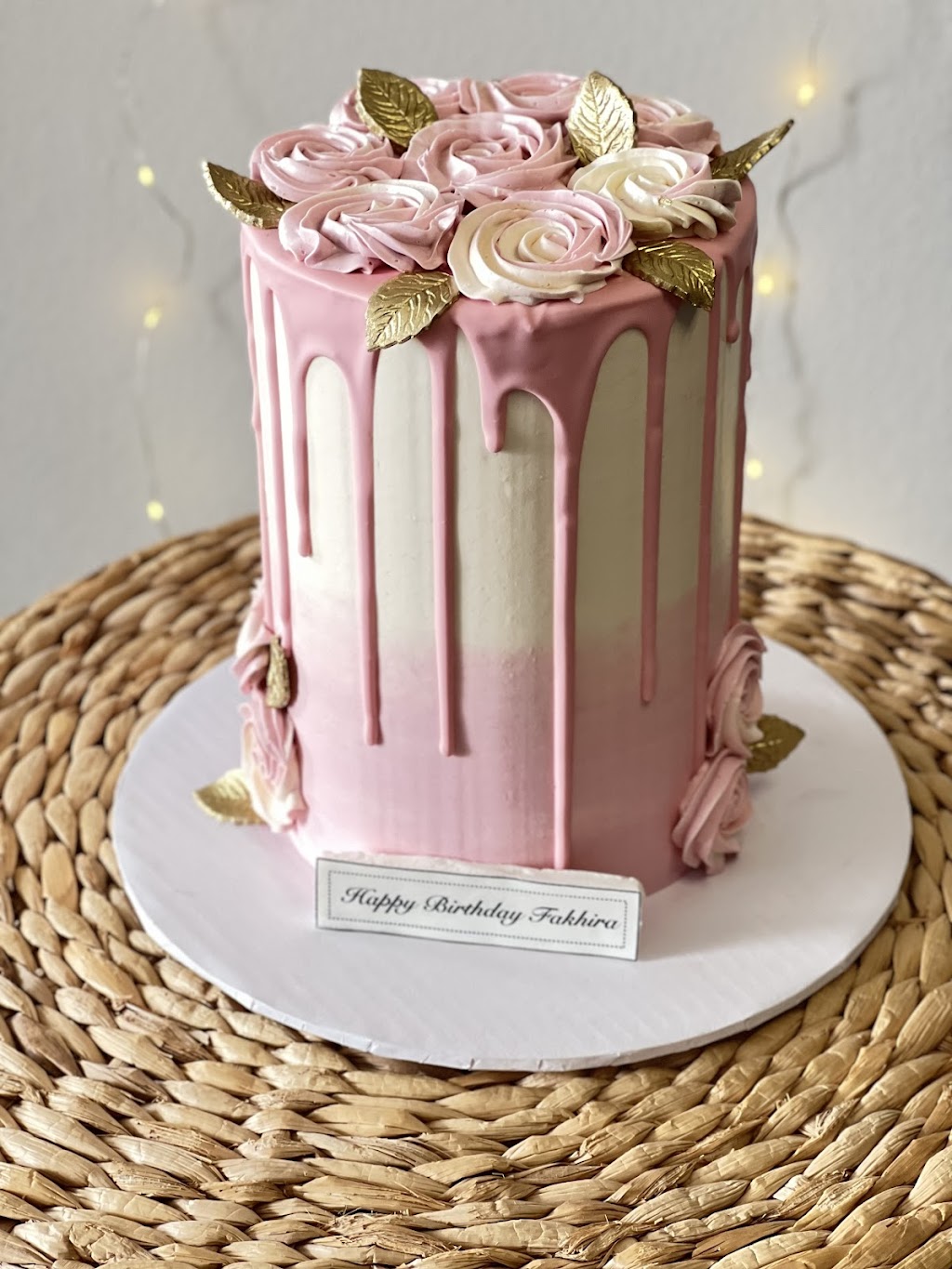 The Cake Tender- By appointments only | Vanier Dr, Kitchener, ON N2C 2J4, Canada | Phone: (647) 620-9602
