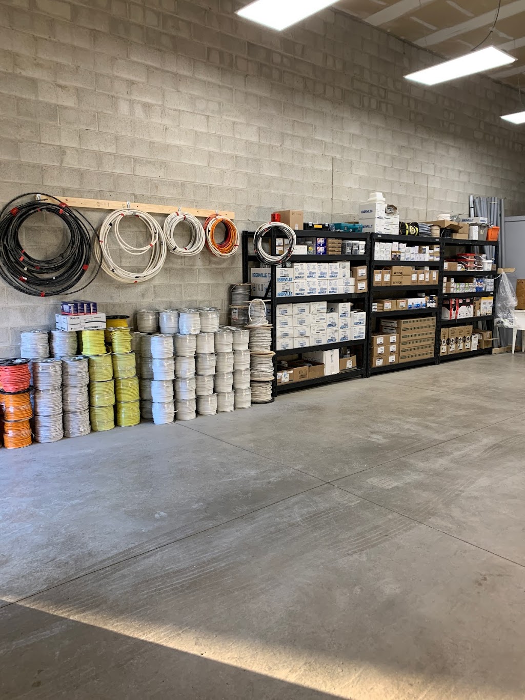 MJL Electric | 2722 St Paul Ave Unit 8, Niagara Falls, ON L2J 2L4, Canada | Phone: (905) 931-8976