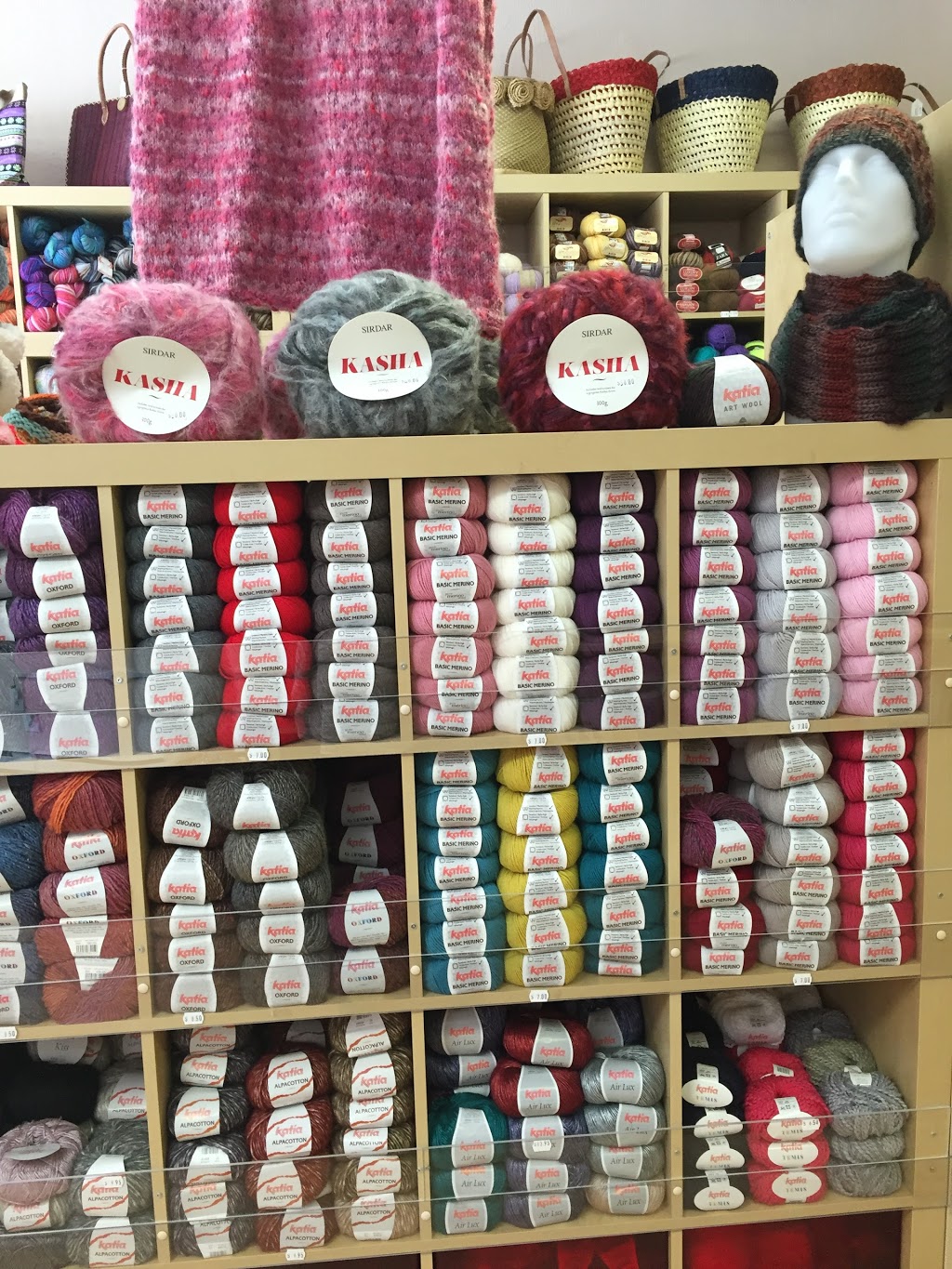 TRICOT Darquise | 825 Boulevard Maloney E, Gatineau, QC J8P 1G5, Canada | Phone: (819) 893-9393