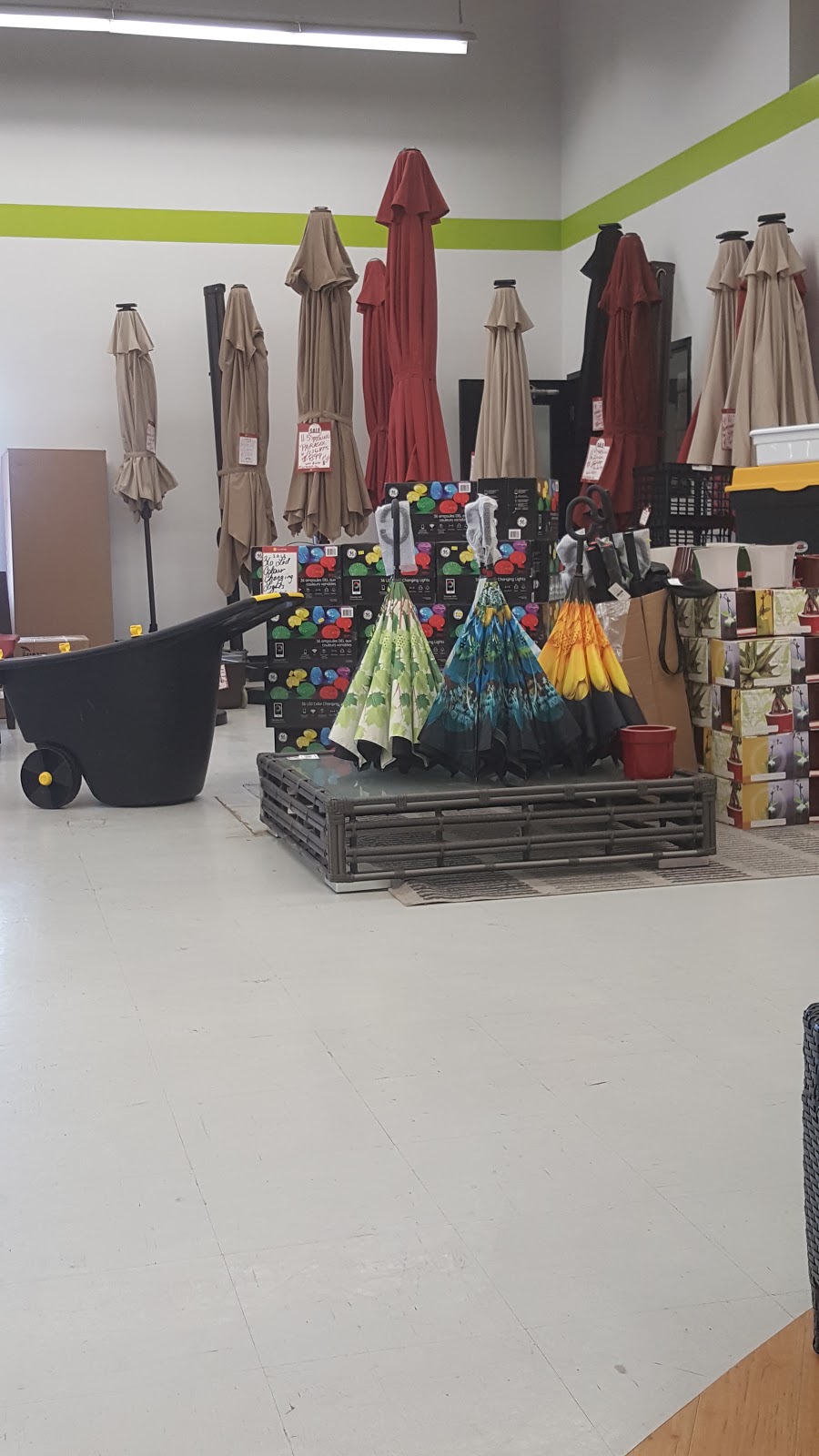 D.O.T. Furniture Clearance Weston | 2625E Weston Rd, North York, ON M9N 3X2, Canada | Phone: (416) 241-1511