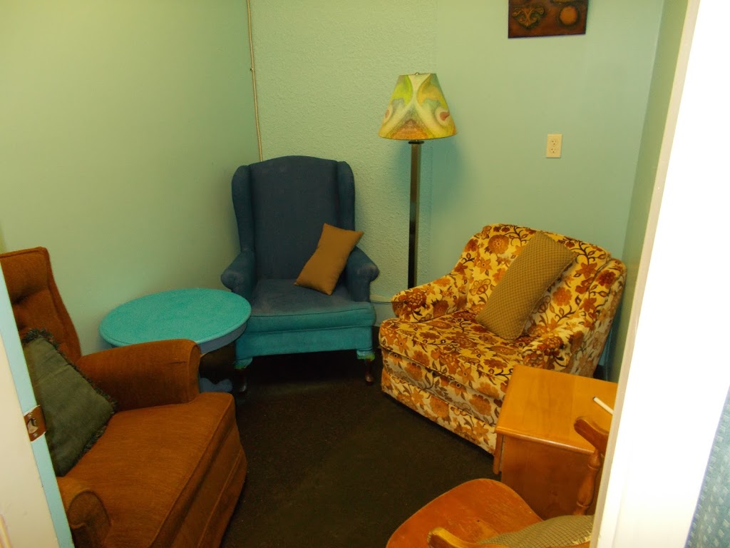 Queens Cup Cafe | 60 Queens Rd, Duncan, BC V9L 2W4, Canada | Phone: (250) 732-1377