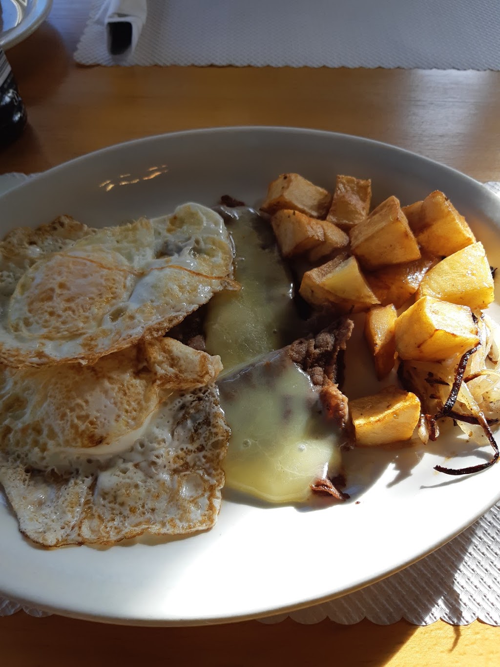 Little Garden Restaurant | 2786 Lancaster Rd, Ottawa, ON K1B 4S4, Canada | Phone: (613) 731-9000