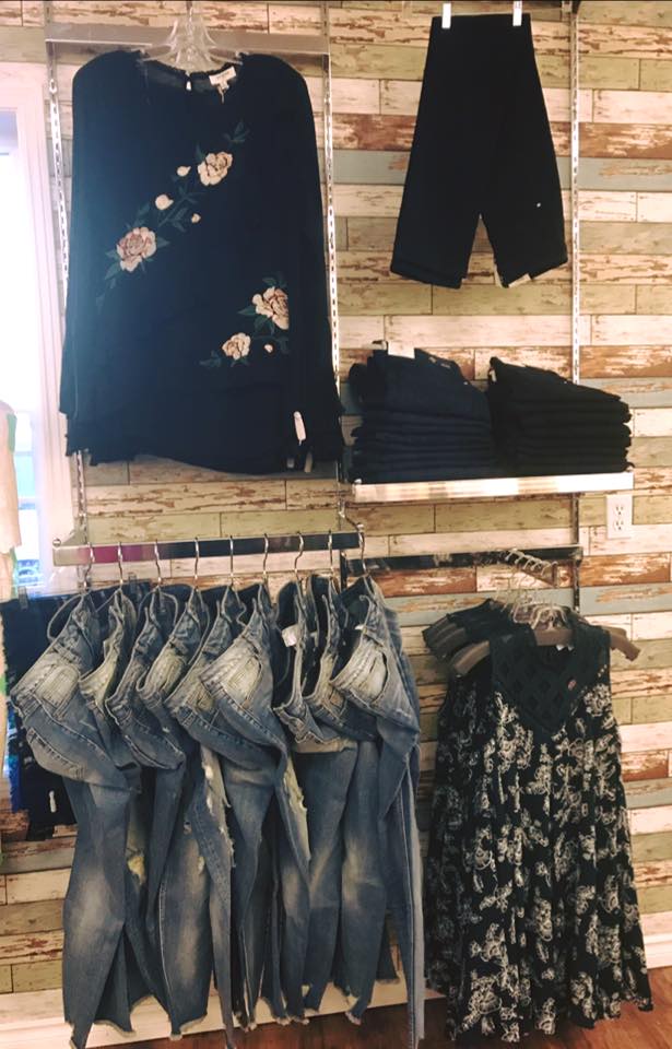 Ulla-La Boutique and Gracie & Bo Kids | 208 Fifth Ave Suite #2, Cochrane, AB T4C 1X3, Canada | Phone: (587) 429-3444