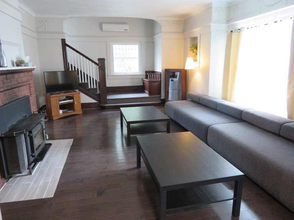 River Road Manor | 5007 River Rd, Niagara Falls, ON L2E 3G7, Canada | Phone: (905) 324-3116