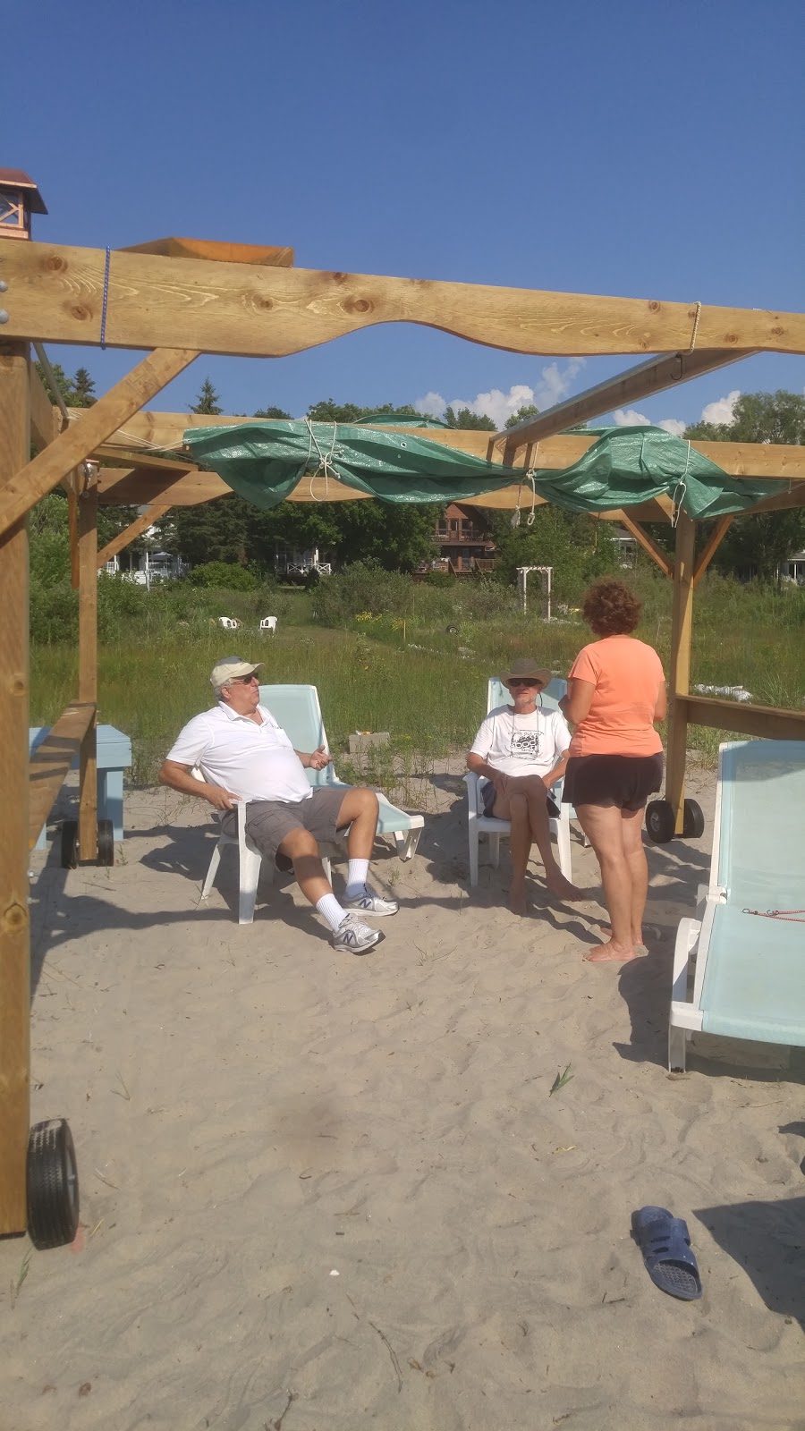 A Wymbolwood Beach House Bed & Breakfast | 533 Tiny Beaches Rd S, Tiny, ON L0L 2T0, Canada | Phone: (866) 361-3649