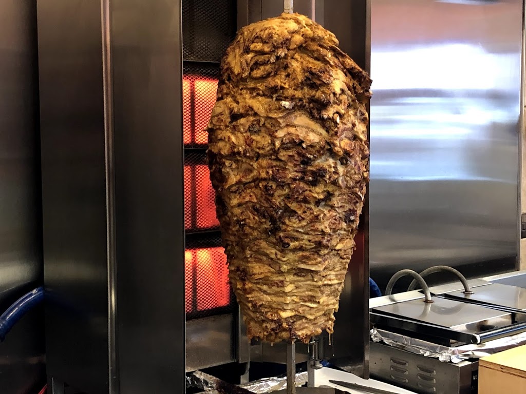 Phillips Shawarma | 465 Phillip St, Waterloo, ON N2L 6C7, Canada | Phone: (519) 880-0303
