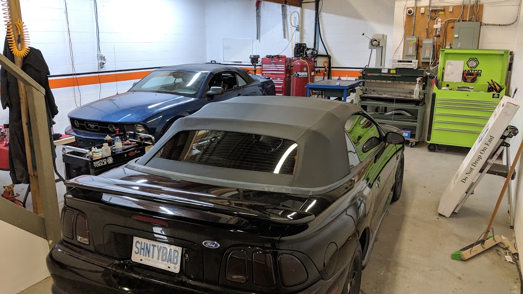 Specialized Upholstery & Glass Inc. | 25 Hart Dr unit # 11, Barrie, ON L4N 5R8, Canada | Phone: (705) 737-9991