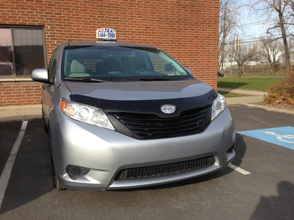 TAXI CANDIAC | 1 Avenue de Bavière, Candiac, QC J5R 5P4, Canada | Phone: (450) 444-2000