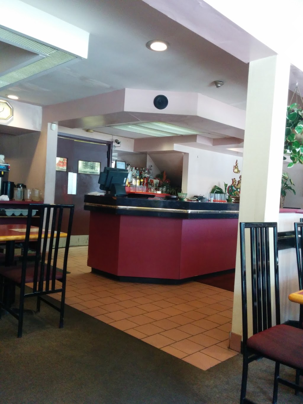 Dragon Gate Restaurant | 489 Highbury Ave N, London, ON N5W 4K2, Canada | Phone: (519) 455-6511