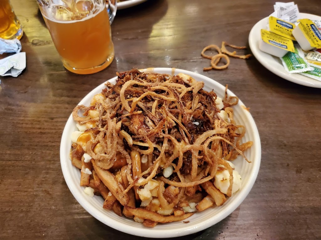 La Belle & La Boeuf - Burger Bar (Vaudreuil-Dorion) | 37 Boulevard de la Cité-des-Jeunes #100, Vaudreuil-Dorion, QC J7V 0N3, Canada | Phone: (450) 319-0223