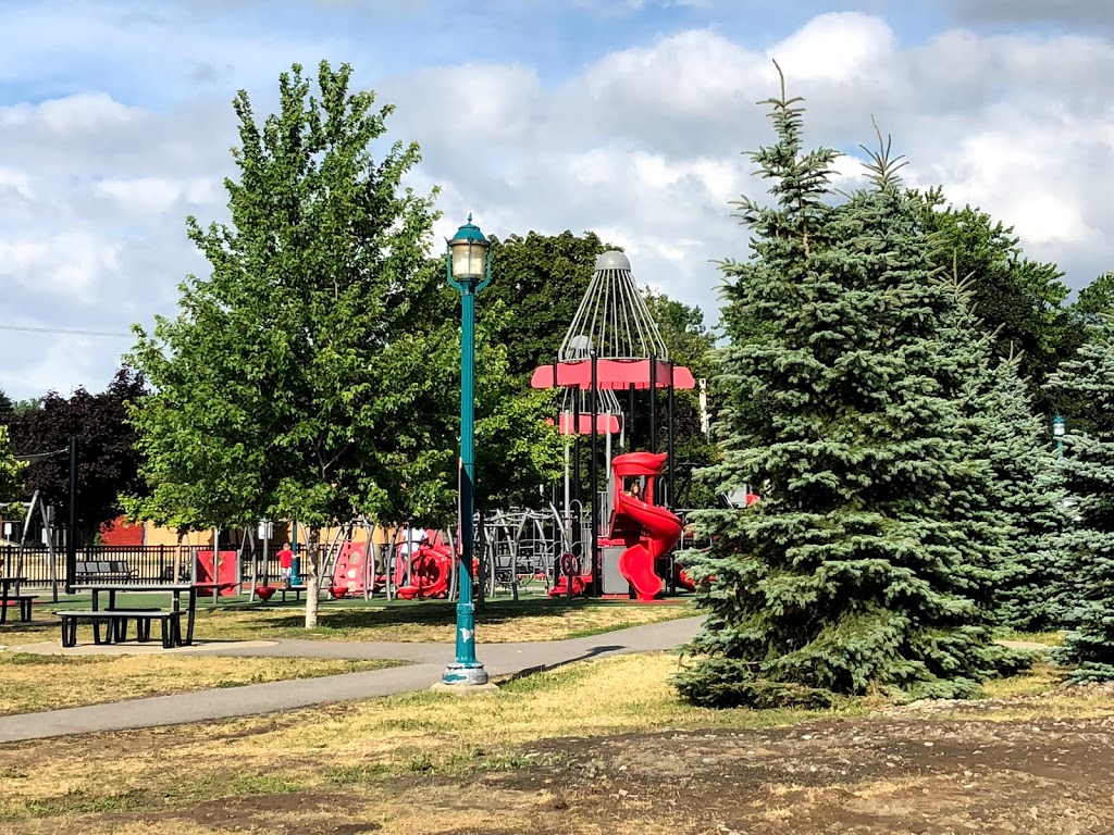 Parc Wilfrid-Bastien | 8255 Boulevard Lacordaire, Saint-Léonard, QC H1R 3B1, Canada | Phone: (514) 872-0311