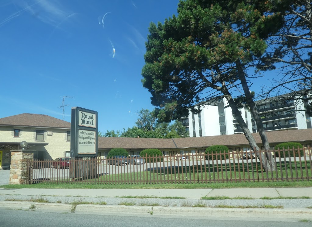 Royal Motel | 2746 Kingston Rd, Scarborough, ON M1M 1M7, Canada | Phone: (416) 267-1851