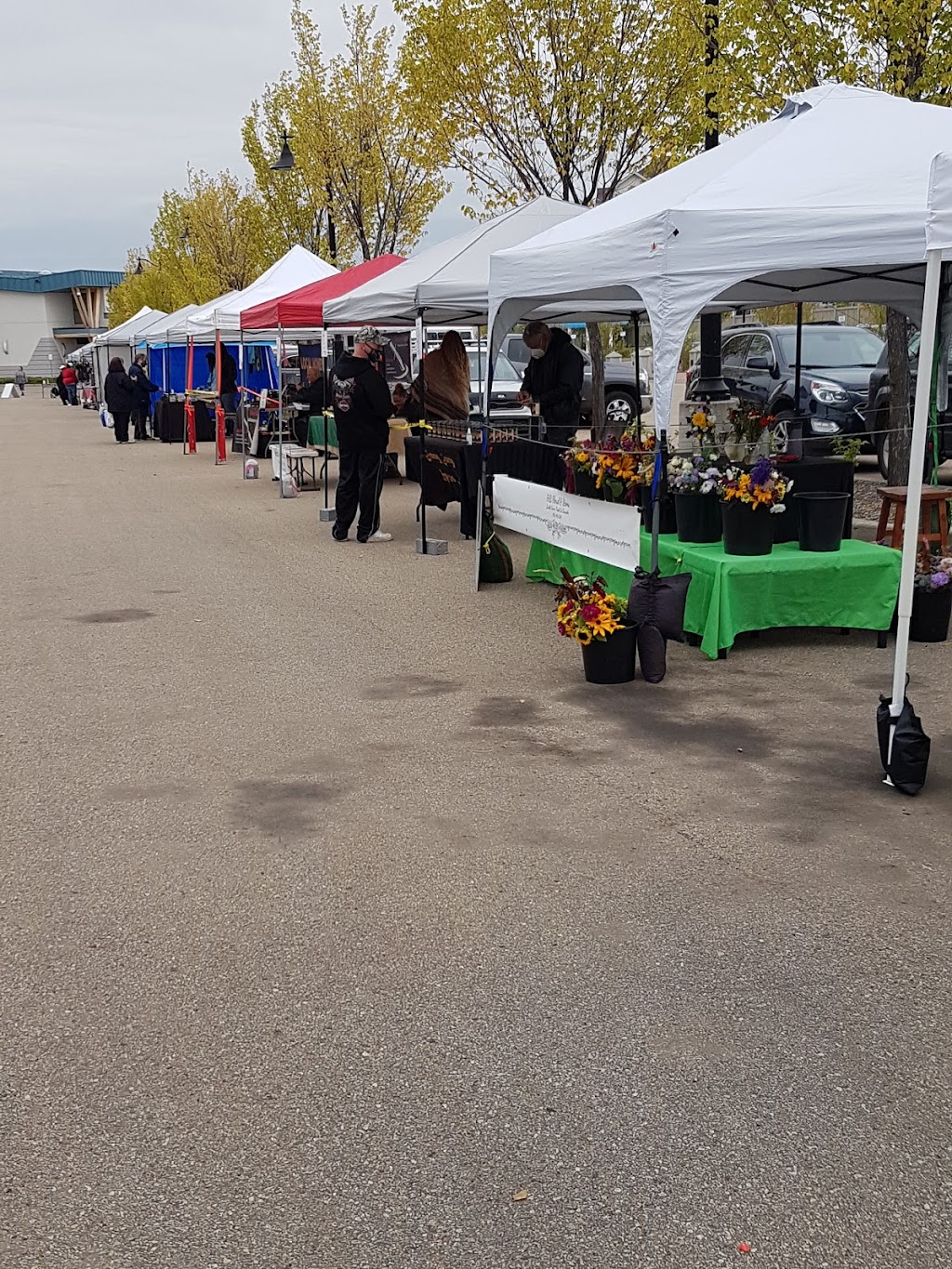 Miller Crossing Farmers Market | 14339 50 St NW, Edmonton, AB T5A 5J4, Canada | Phone: (780) 707-4688