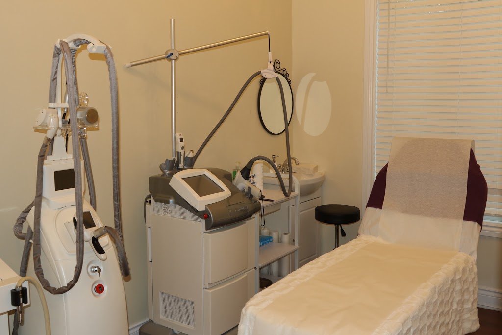 Beautology Medical Spa | 279 Queen St S, Mississauga, ON L5M 1L9, Canada | Phone: (289) 848-9100
