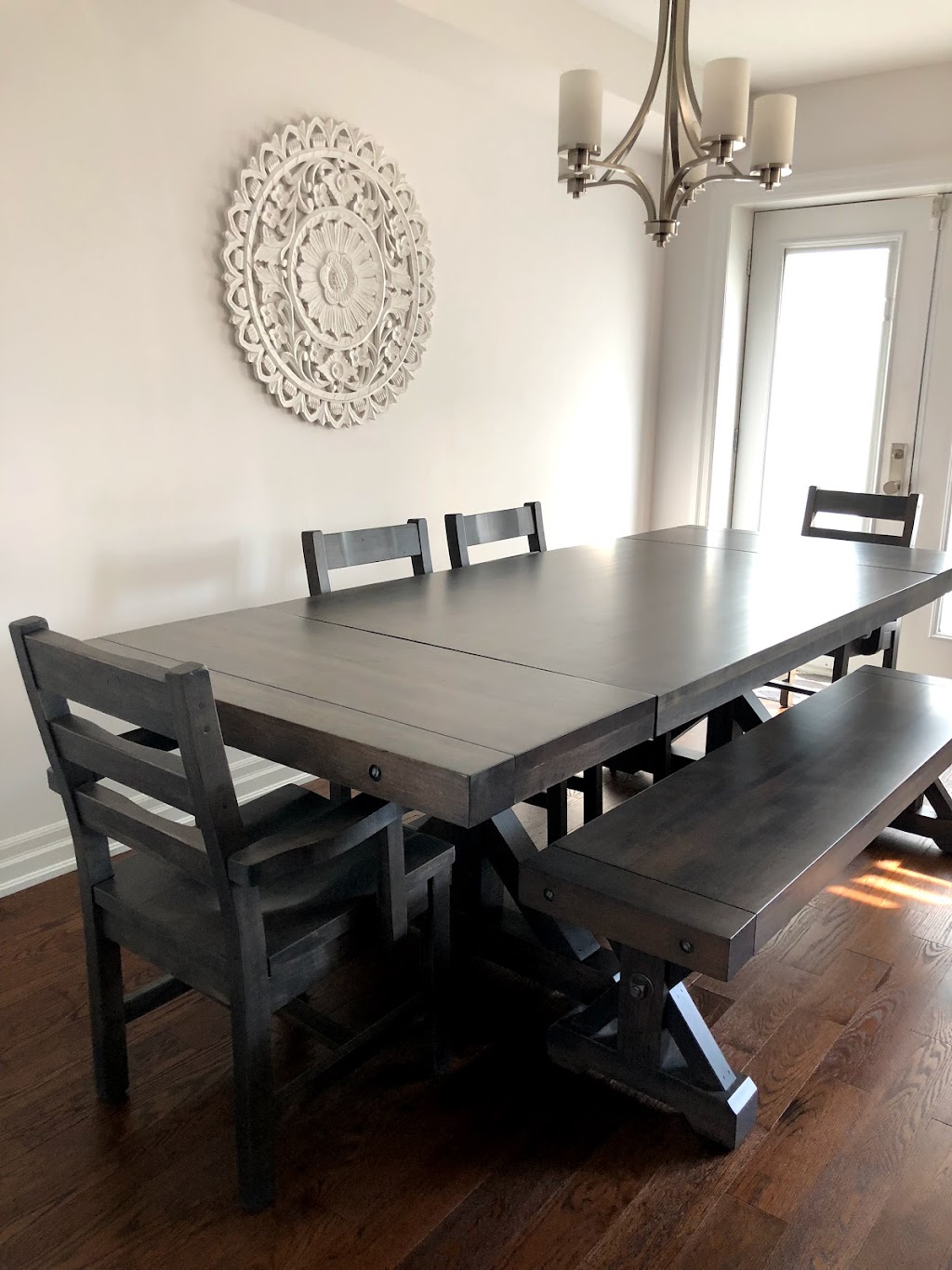 Penwood Furniture | 270 North Service Rd W e1, Oakville, ON L6M 2R8, Canada | Phone: (905) 844-5333