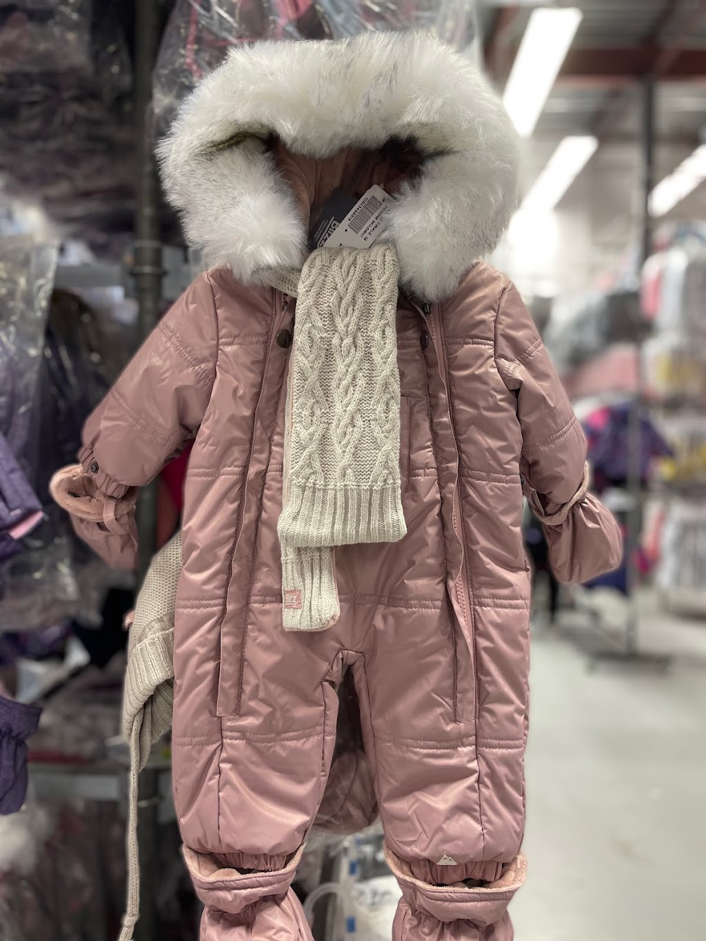 O K Kids | OK Kids Head Office, 200 Bd Lebeau, Saint-Laurent, QC H4N 1R4, Canada | Phone: (514) 332-5437