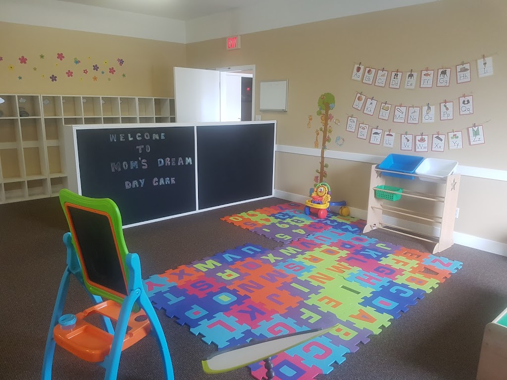 Moms dream daycare | 9004 153 Ave NW, Edmonton, AB T5Z 3L6, Canada | Phone: (587) 926-3865