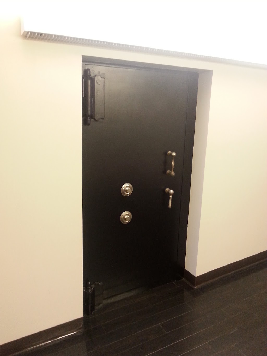 Laurier Brantford | 47 Market St, Brantford, ON N3T 2Z6, Canada | Phone: (519) 756-8228