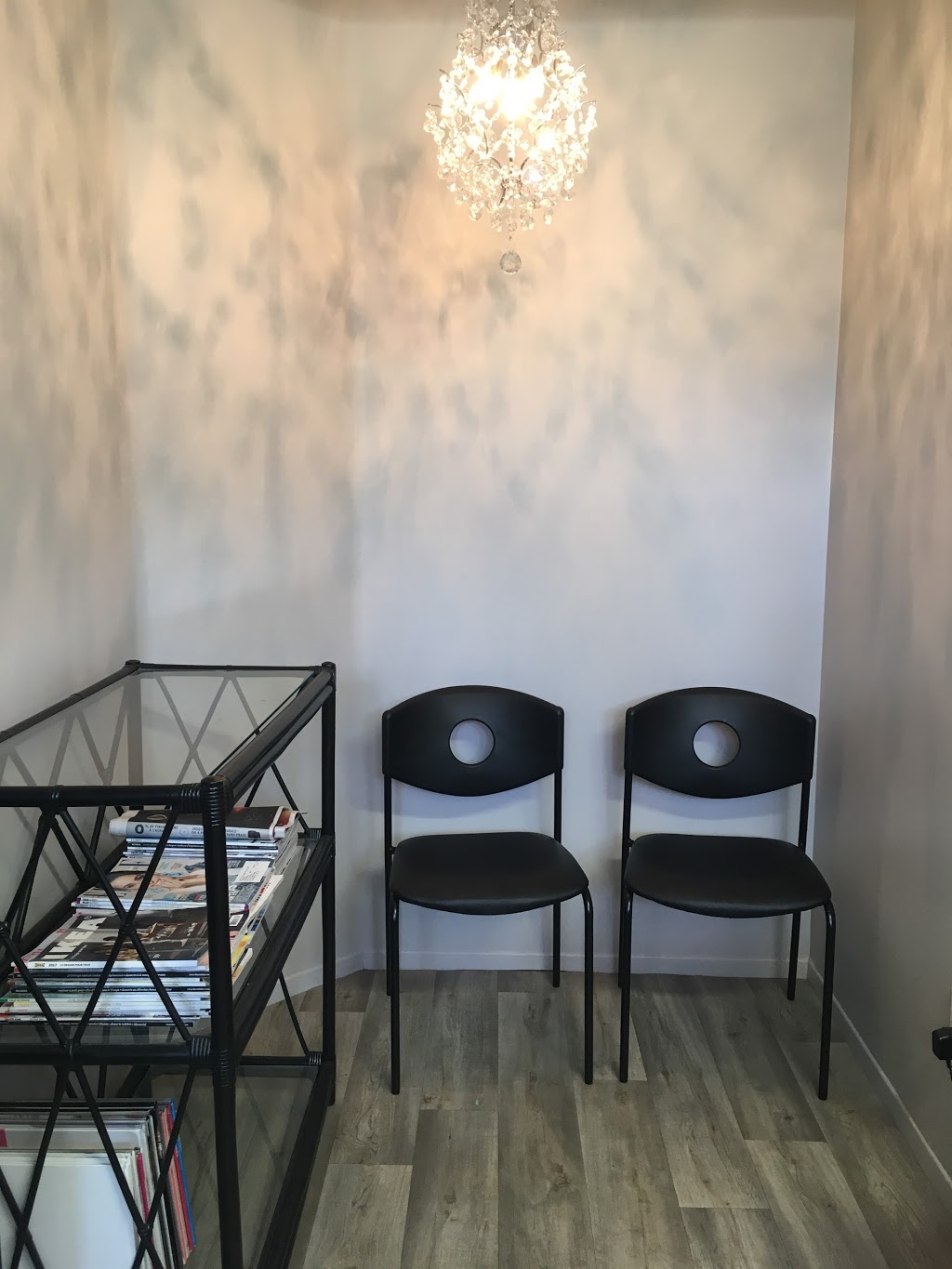 Salon Eve | 316 Rue Laurent Barré, Ange-Gardien, QC J0E 1E0, Canada | Phone: (450) 293-5493
