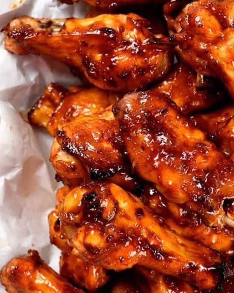 Red Swan Pizza | 2410 22 St W, Saskatoon, SK S7M 5S6, Canada | Phone: (306) 954-9944