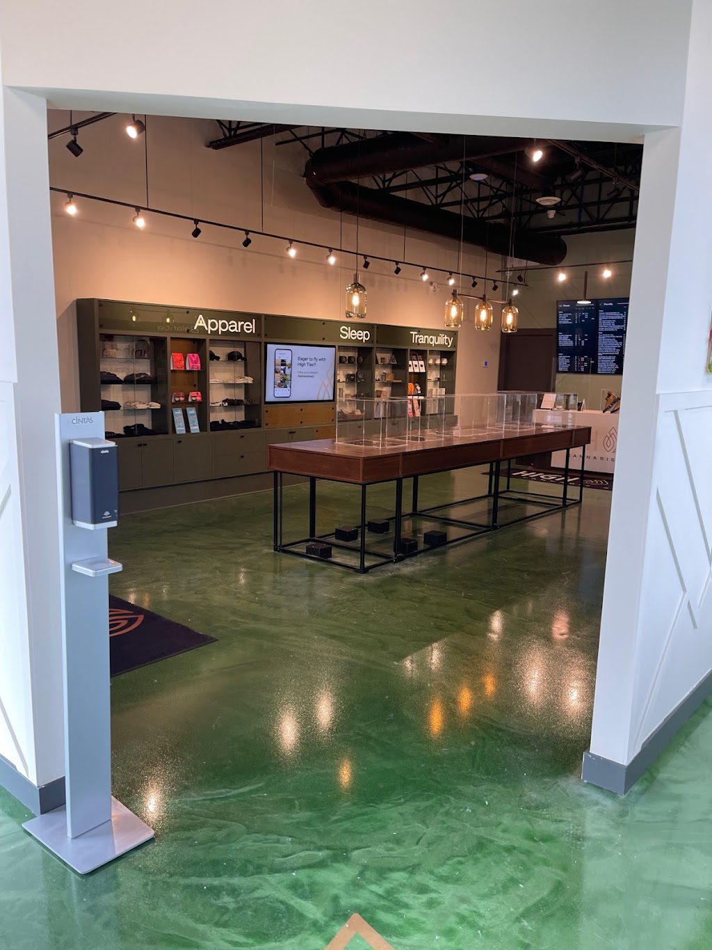 High Ties Cannabis Store - Tenth Line, Orleans | 2284 10th Line Rd Unit F5, Ottawa, ON K4A 0X4, Canada | Phone: (613) 424-9420