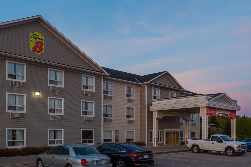 Super 8 by Wyndham Midland | 1144 Hugel Ave, Midland, ON L4R 0B1, Canada | Phone: (705) 526-8288