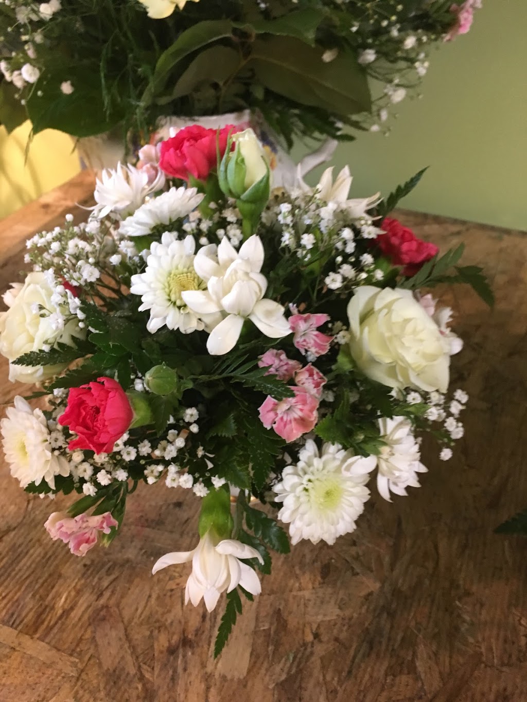 Summerhill Florist | 3 Kingsland Way SE, Airdrie, AB T4A 0A4, Canada | Phone: (403) 948-4422