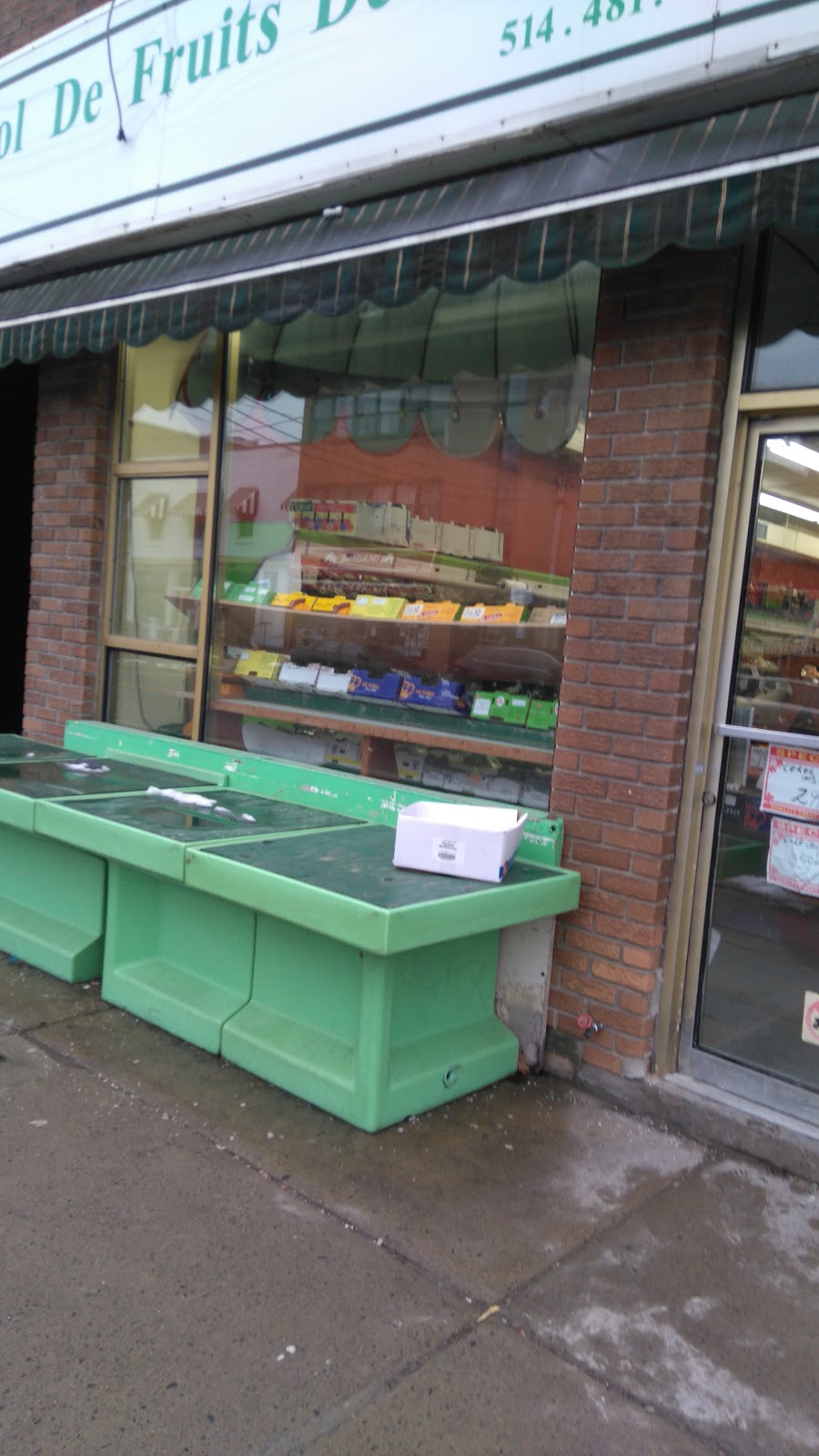 Bol De Fruits De Qualites | 34 Westminster North, Montréal-Ouest, QC H4X 1Z2, Canada | Phone: (514) 481-4411