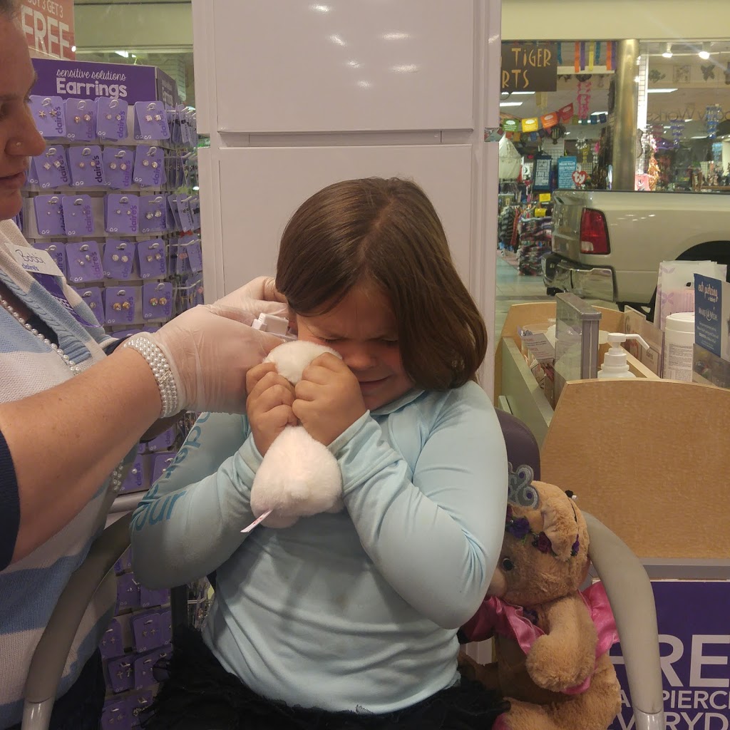 Claires | 4350 24th Ave, Fort Gratiot Twp, MI 48059, USA | Phone: (810) 385-7090