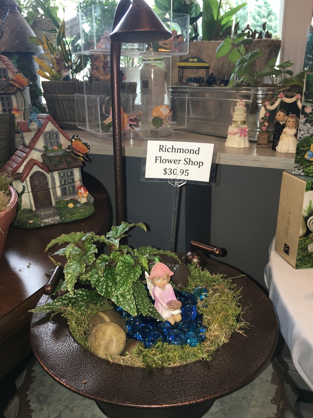 Richmond Flower Shop | 69001 N, Main St, Richmond, MI 48062, USA | Phone: (586) 727-1011