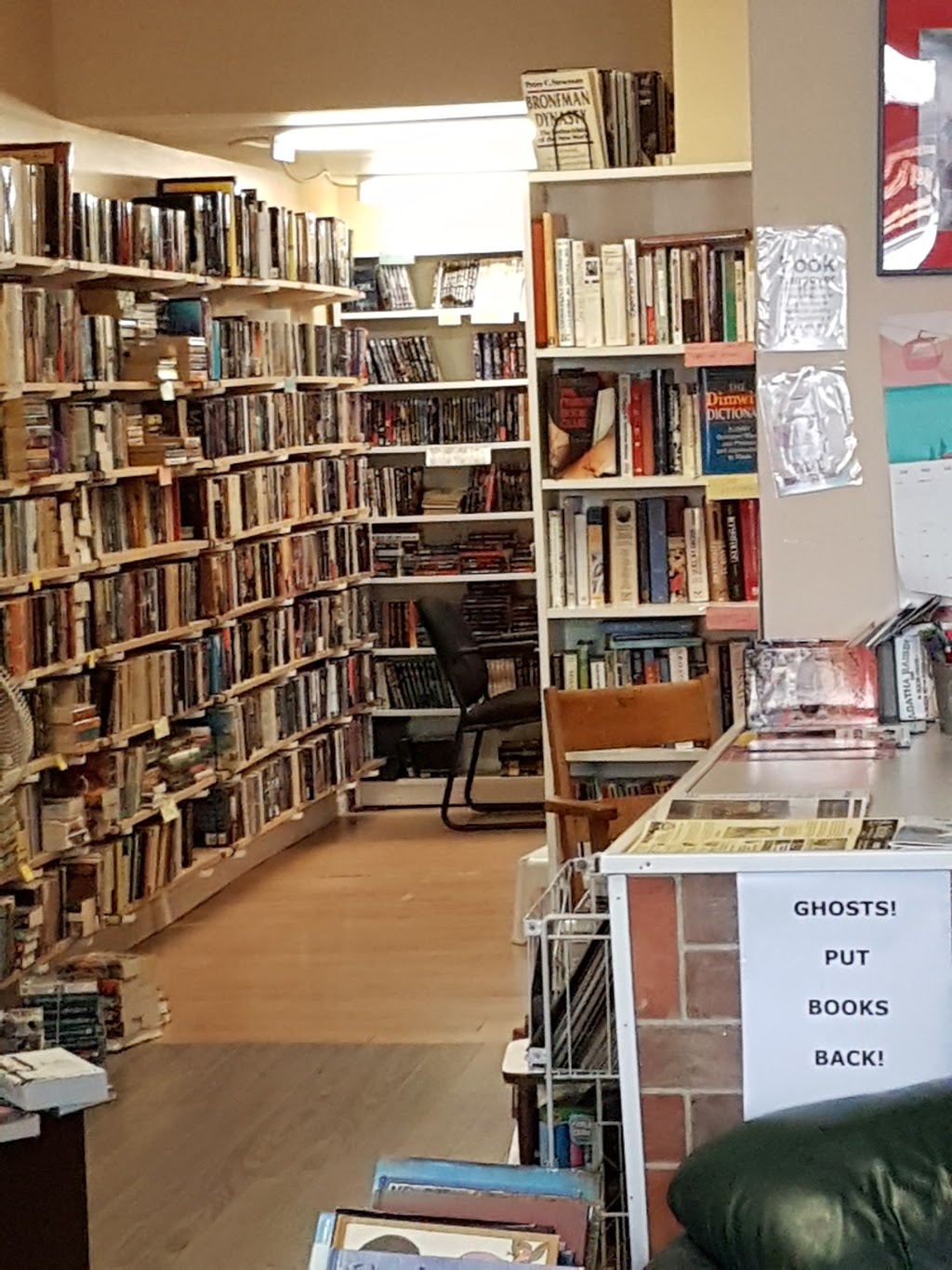 J Mann Books | 197 King St E Gananoque, ON K7G 1W1 King St E, Gananoque, ON K7G 1W1, Canada | Phone: (613) 770-0236