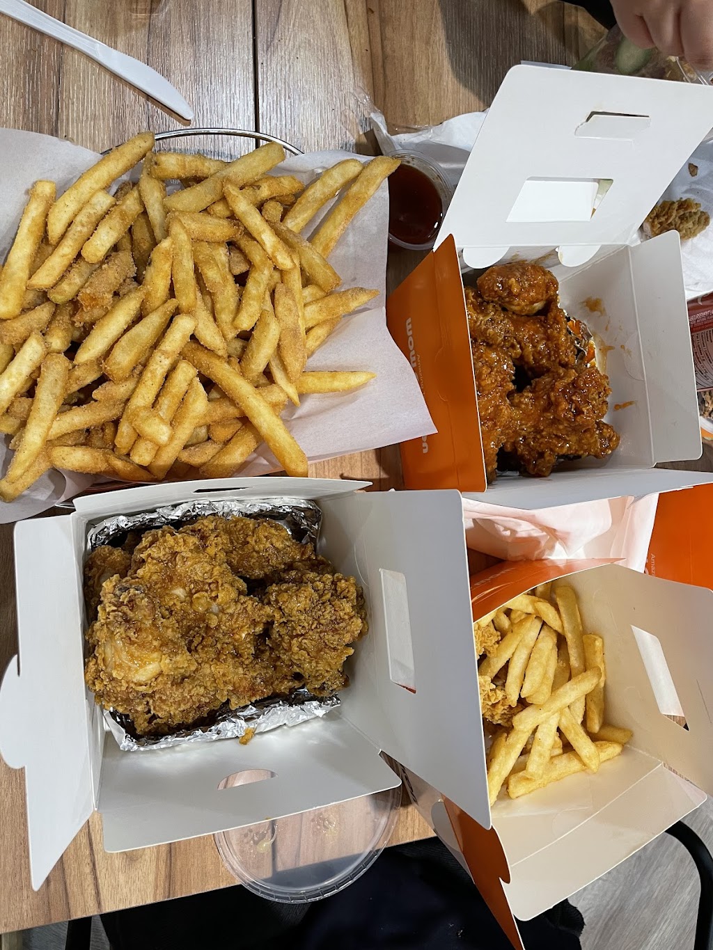WOW Chicken Beiseker | 610 AB-9, Beiseker, AB T0M 0G0, Canada | Phone: (403) 947-0077