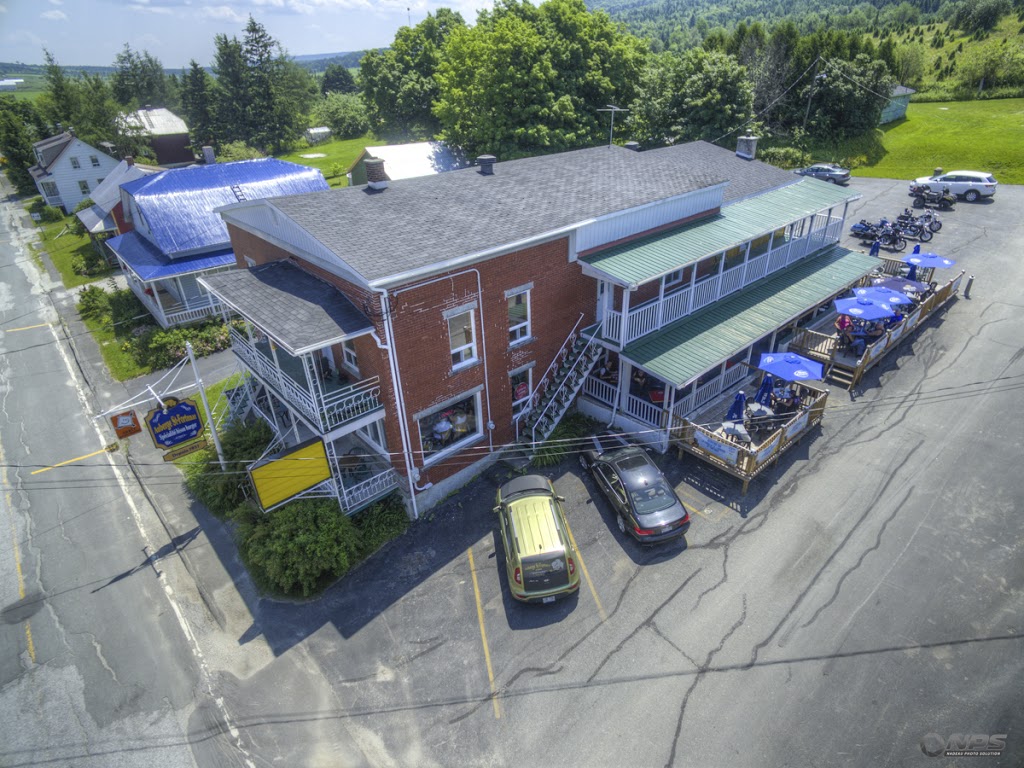 Auberge De St-Fortunat Enr | 109 PRINCIPALE, Saint-Fortunat, QC G0P 1G0, Canada | Phone: (819) 344-5603