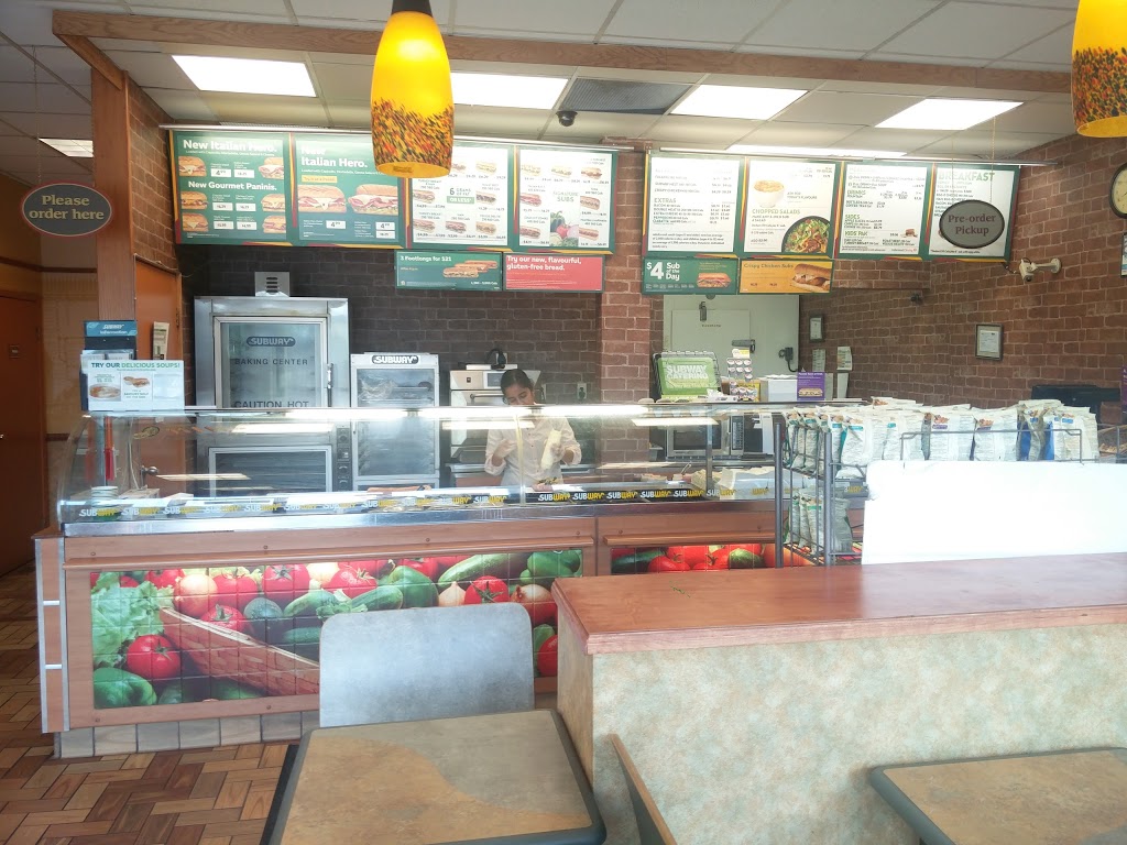 Subway | 3453 Victoria Park Ave, Scarborough, ON M1W 2S6, Canada | Phone: (416) 493-3552
