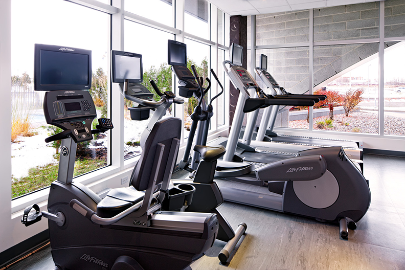 Four Points by Sheraton Lévis Convention Centre | 5800 Rue J.-B.- Michaud, Lévis, QC G6V 0B3, Canada | Phone: (418) 838-0025