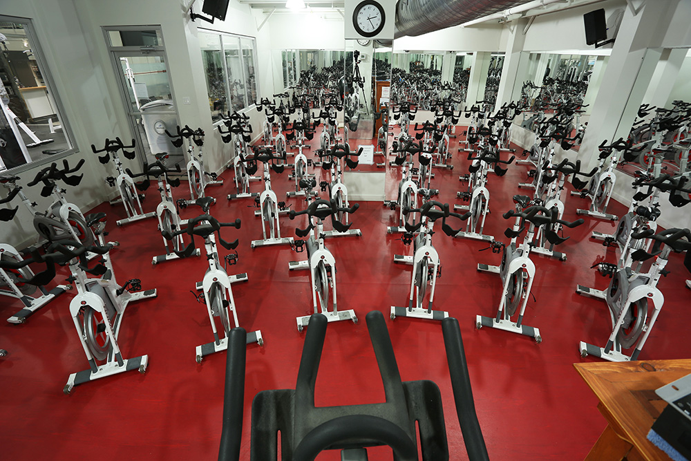 Centre Sportif Rosemere | 235 Boul Labelle, Rosemère, QC J7A 2H3, Canada | Phone: (450) 437-9393