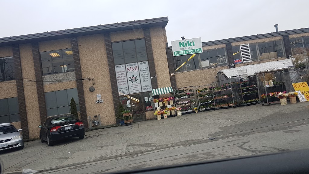 Flower Market | 8265 8265 Main St, Vancouver, BC V5X 3L7, Canada | Phone: (604) 327-7908