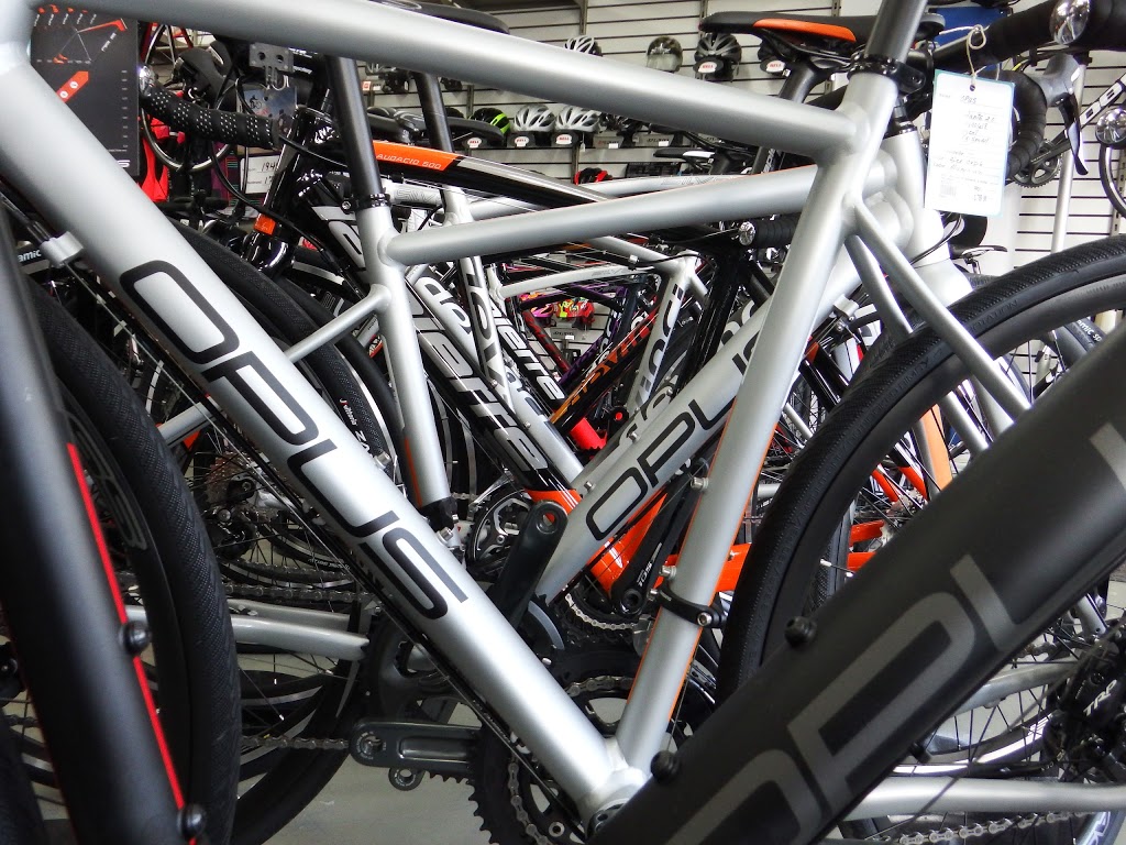 Vélo Mario Pontbriand Inc | 256 Rue Phaneuf, Saint-Pie, QC J0H 1W0, Canada | Phone: (450) 772-2374