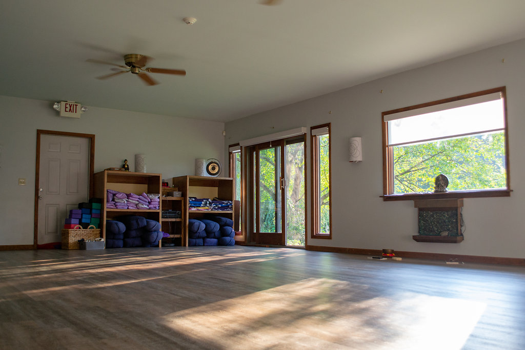 Healing Waters Yoga | 542 Quaker Rd, East Aurora, NY 14052, USA | Phone: (716) 655-3924