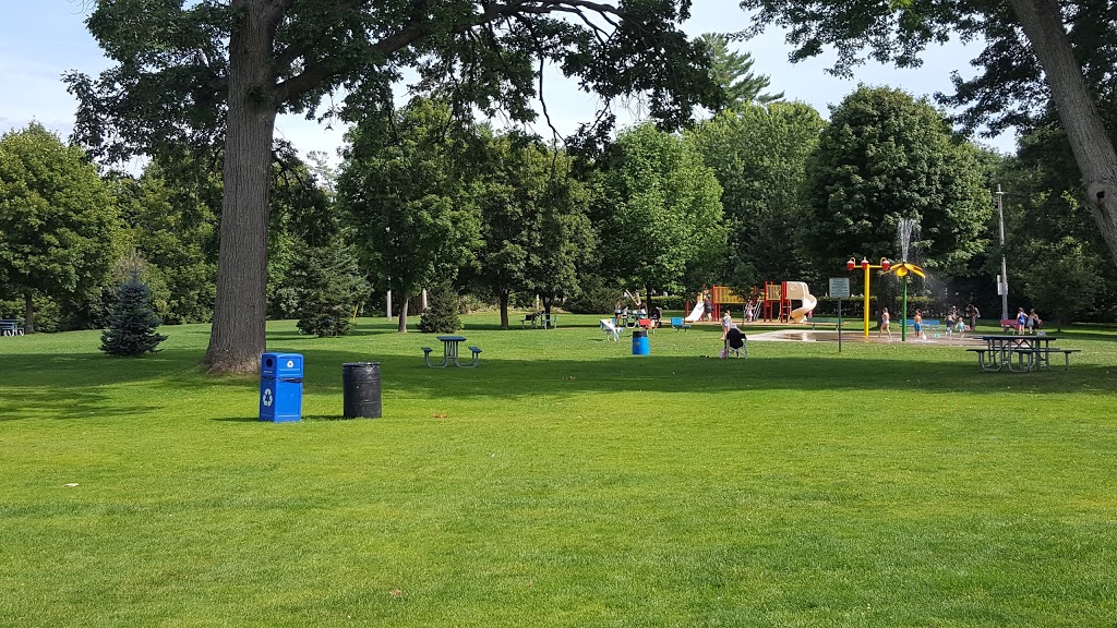 Robert Simpson Park | 400 John St N, Arnprior, ON K7S 2P6, Canada | Phone: (613) 623-7301